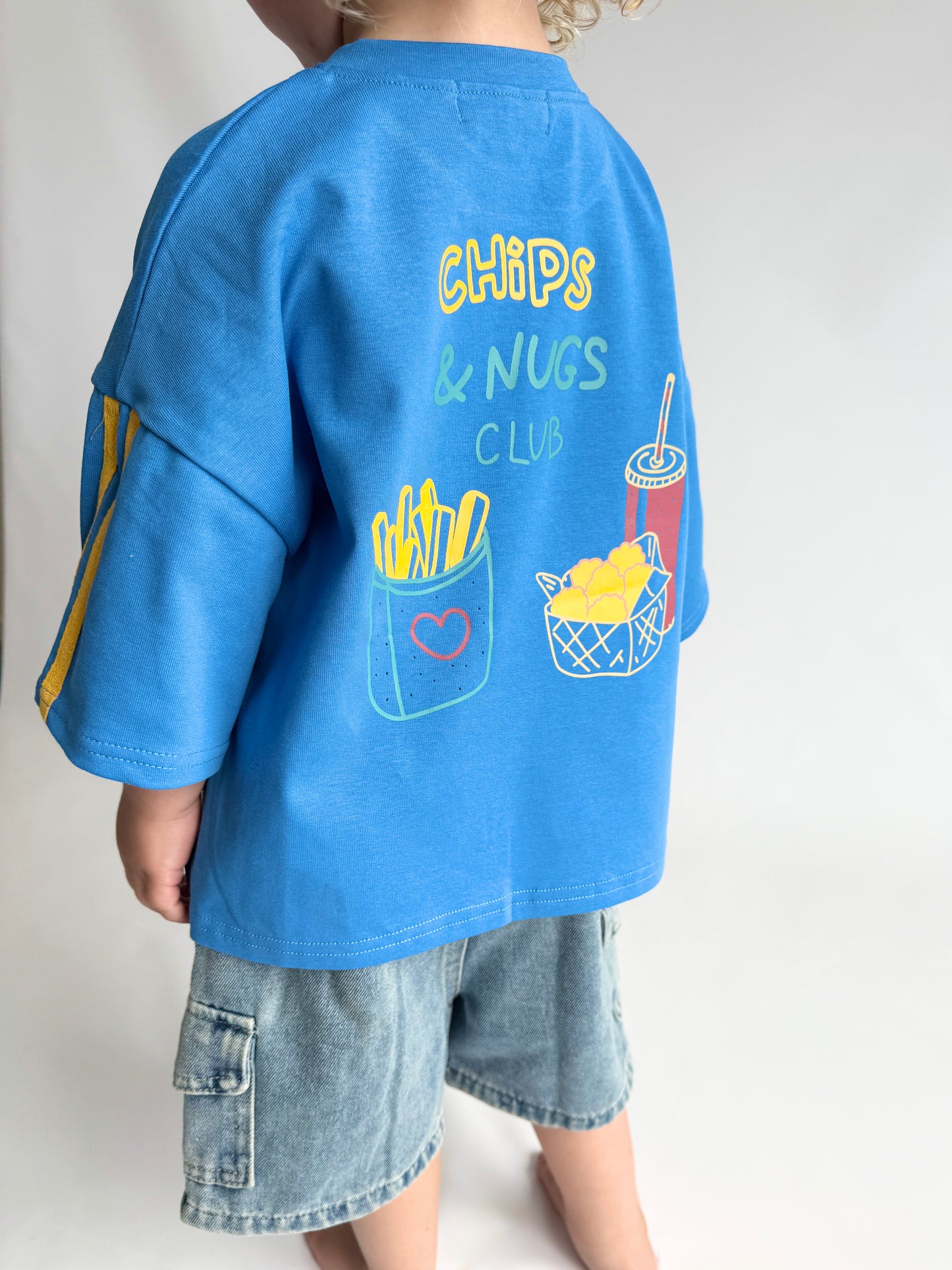 CHIPS & NUGS TEE | BLUE